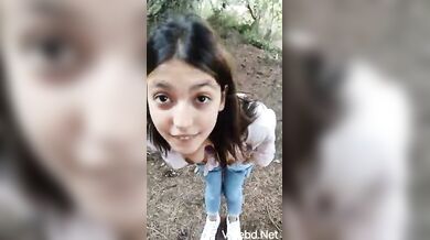 Sexy punjabi girl fucks outdoors after she smokes